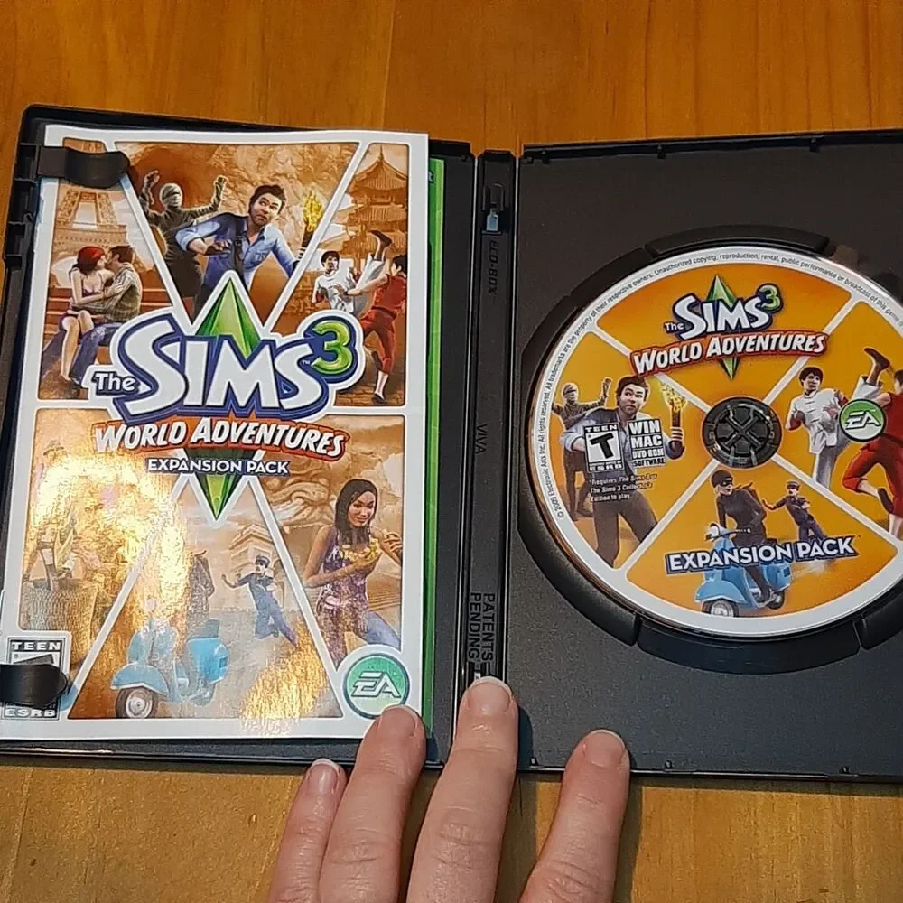 The Sims 3: World Adventures Expansion Pack (Windows/Mac, 2009) DVD-ROM
